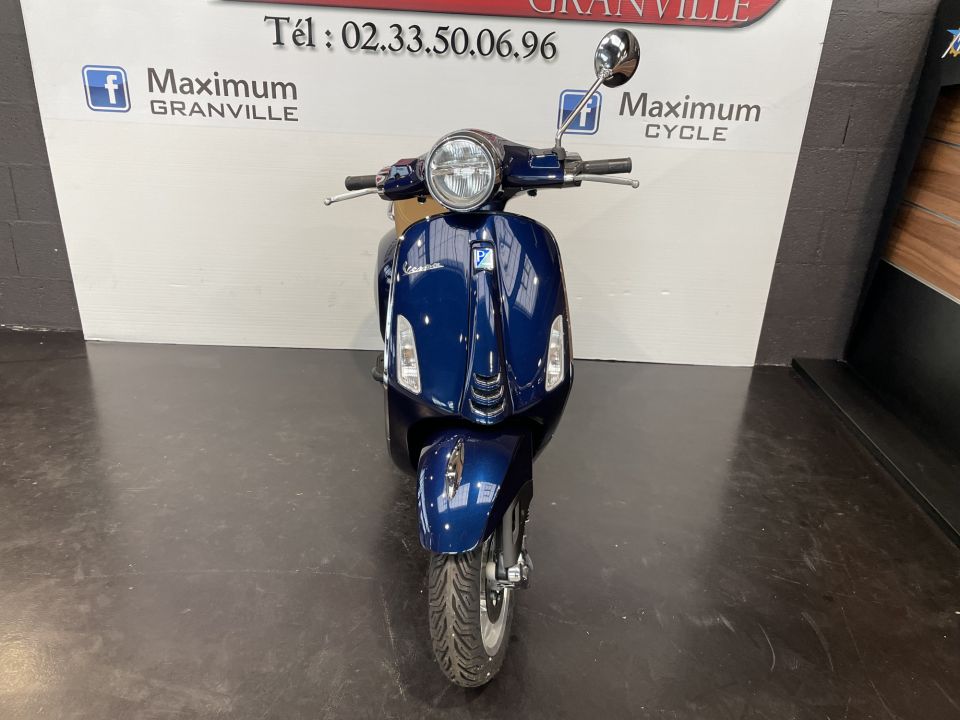 VESPA PRIMAVERA 50 18