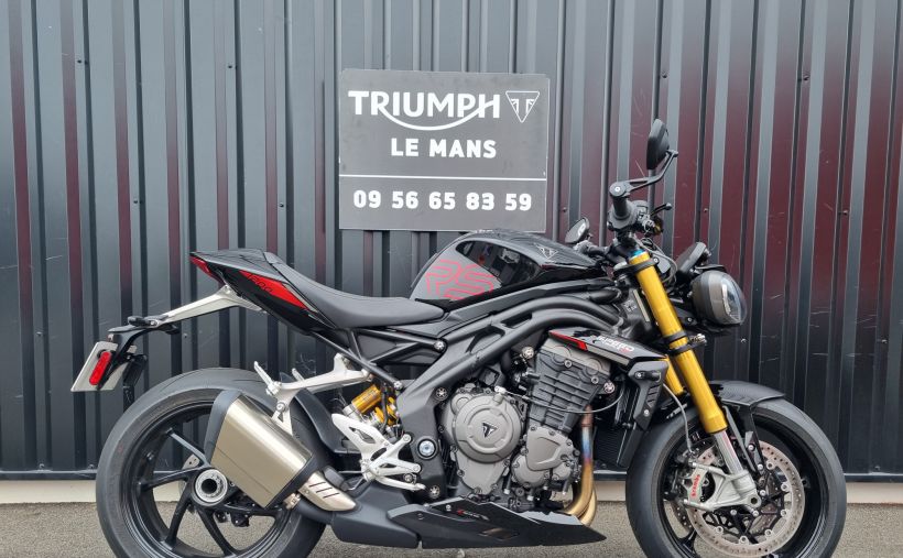 TRIUMPH SPEED TRIPLE 1200 RS 0