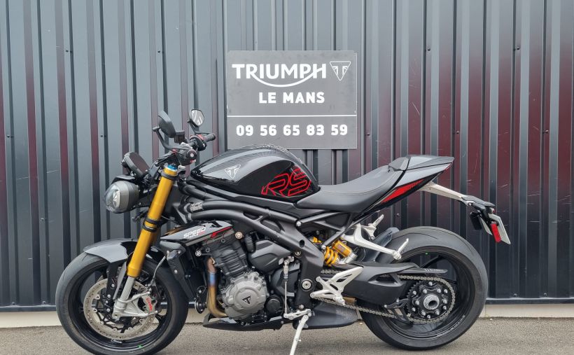 TRIUMPH SPEED TRIPLE 1200 RS 15