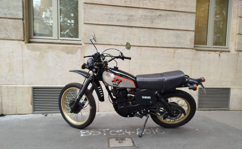 YAMAHA XT 1