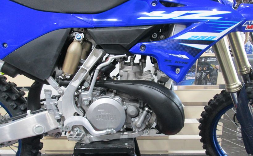 YAMAHA 250 YZ 2025 3