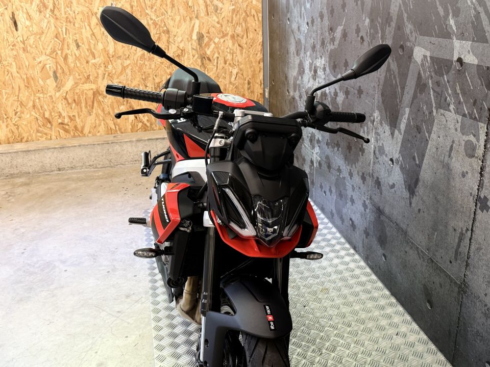 APRILIA TUONO 457 9