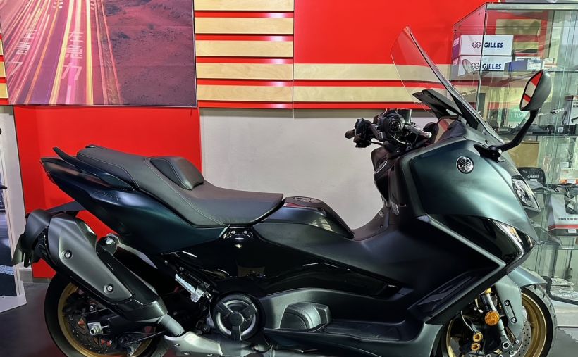 YAMAHA XP T-MAX 560 0