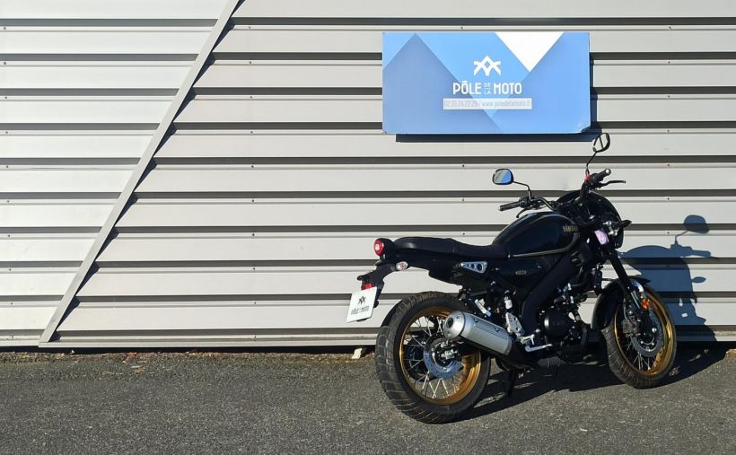 YAMAHA XSR 125 Legacy 5