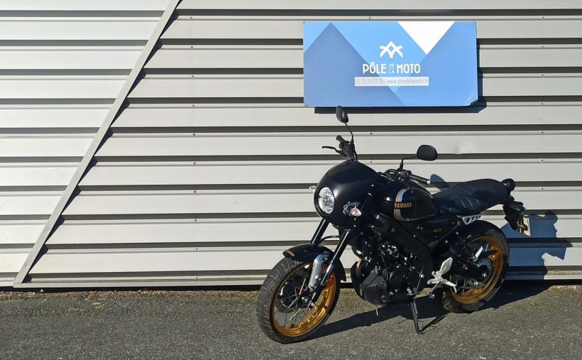 YAMAHA XSR 125 Legacy 20