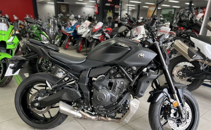 YAMAHA MT-07 Y-AMT 0