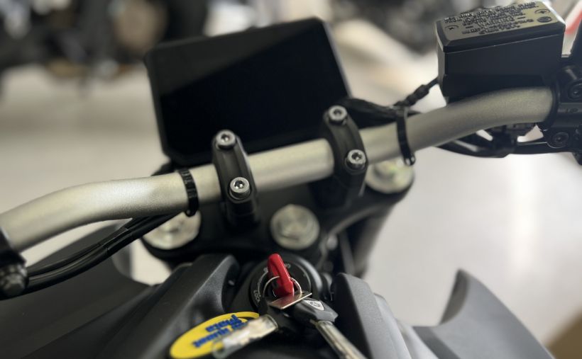 YAMAHA MT-07 Y-AMT 4