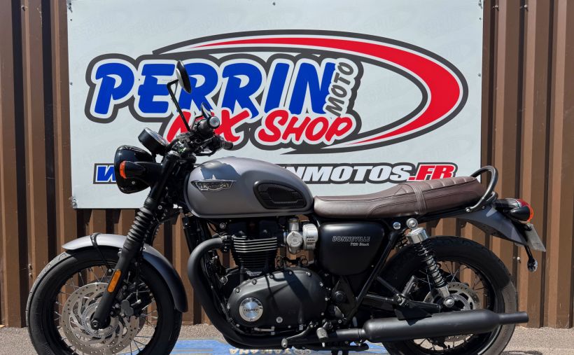 TRIUMPH Bonneville T120 Black 2