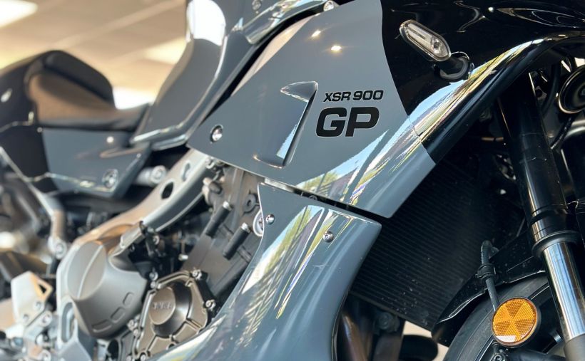 YAMAHA XSR 900 GP 3