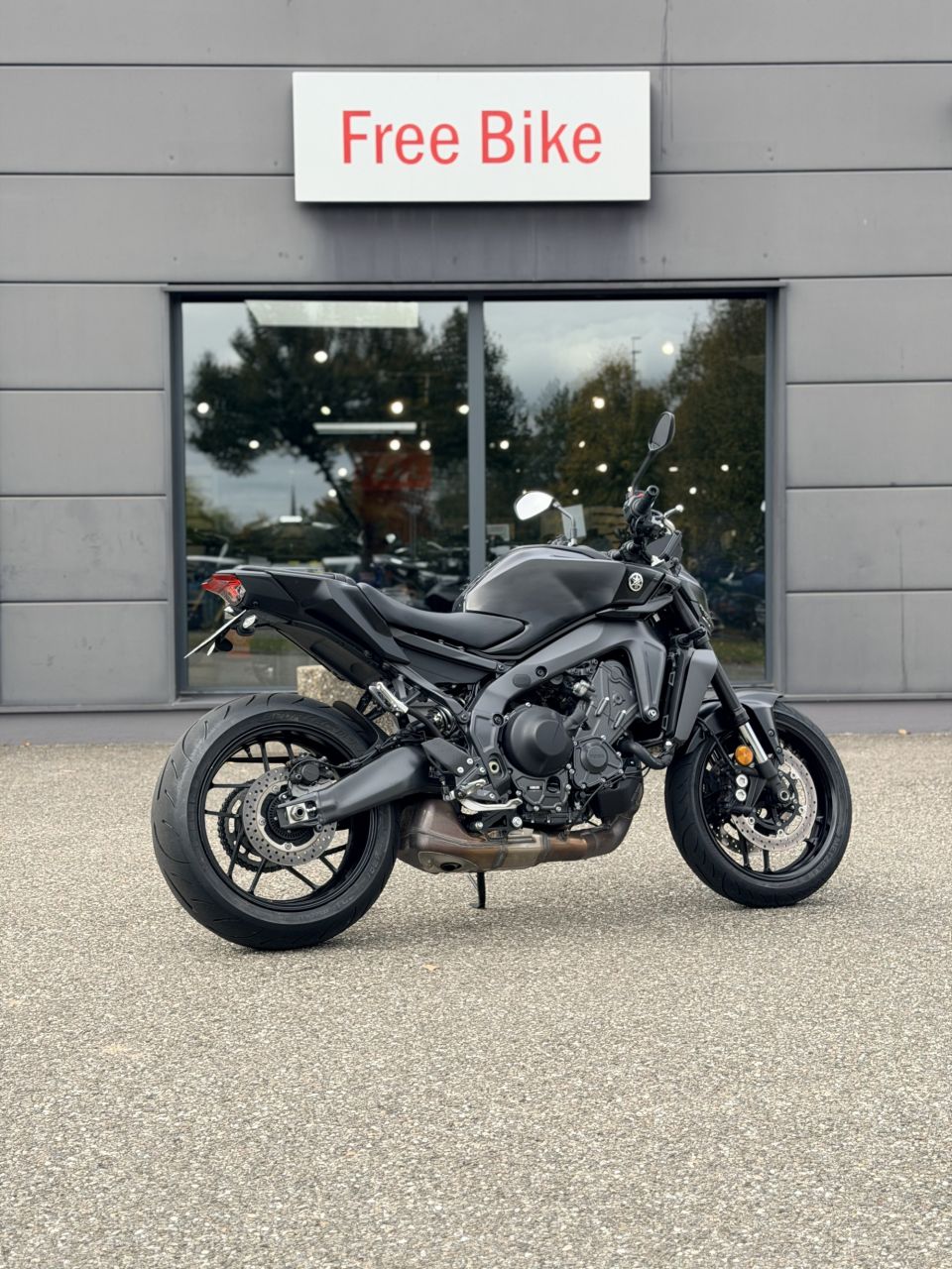 YAMAHA MT-09 1