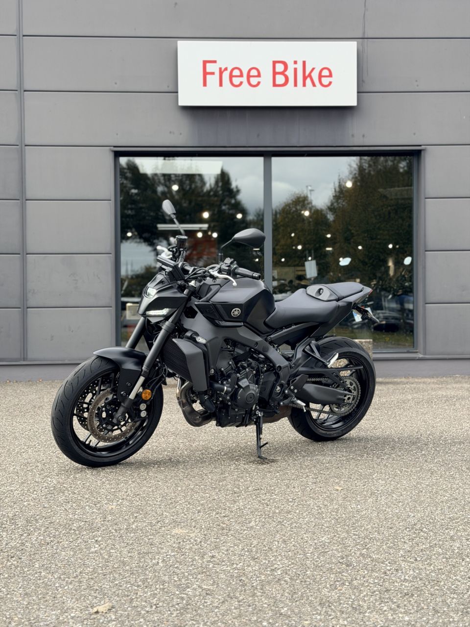 YAMAHA MT-09 3