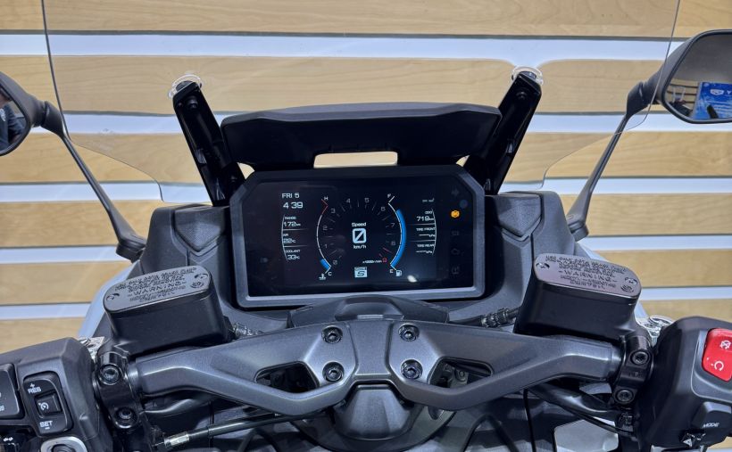 YAMAHA XP T-MAX 560 TECH MAX 6