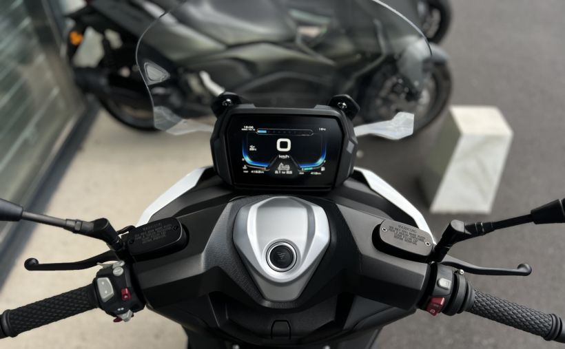VOGE SR4 MAX 6