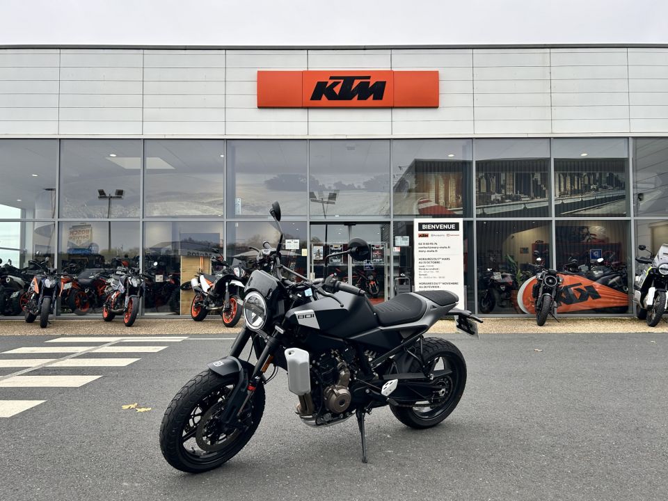 HUSQVARNA SVARTPILEN 801 13