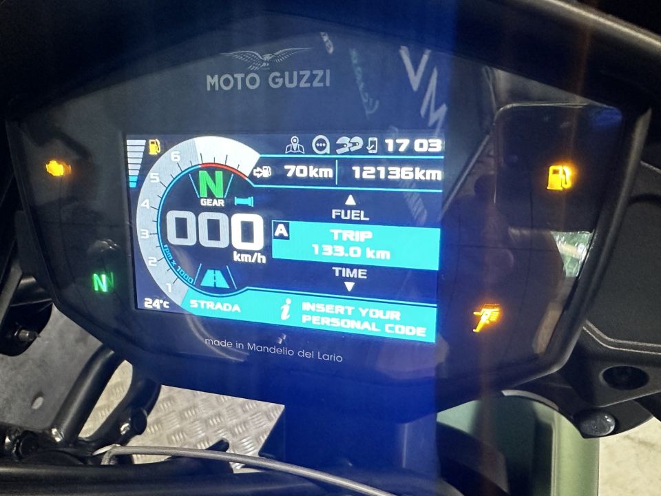 MOTO GUZZI V85 TT 850 27