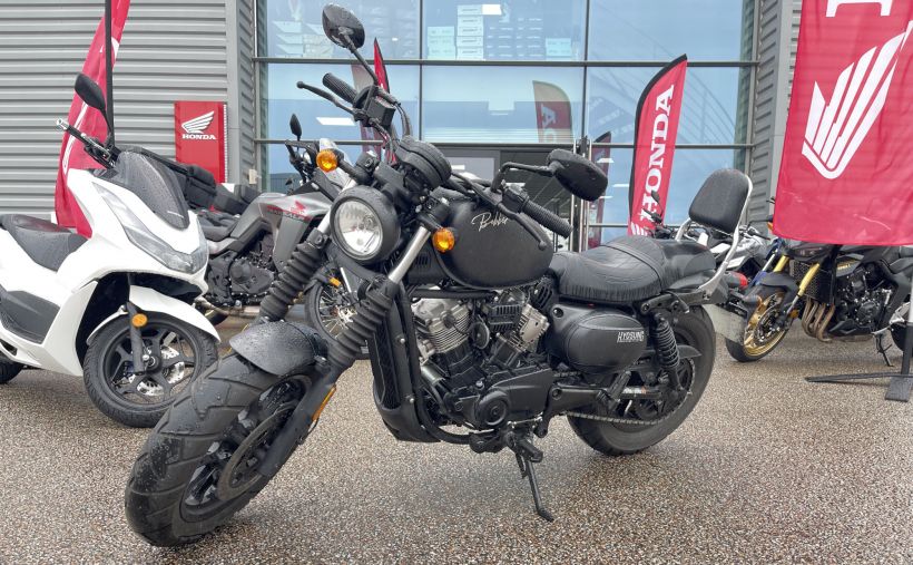 HYOSUNG GV 300 S BOBBER 4