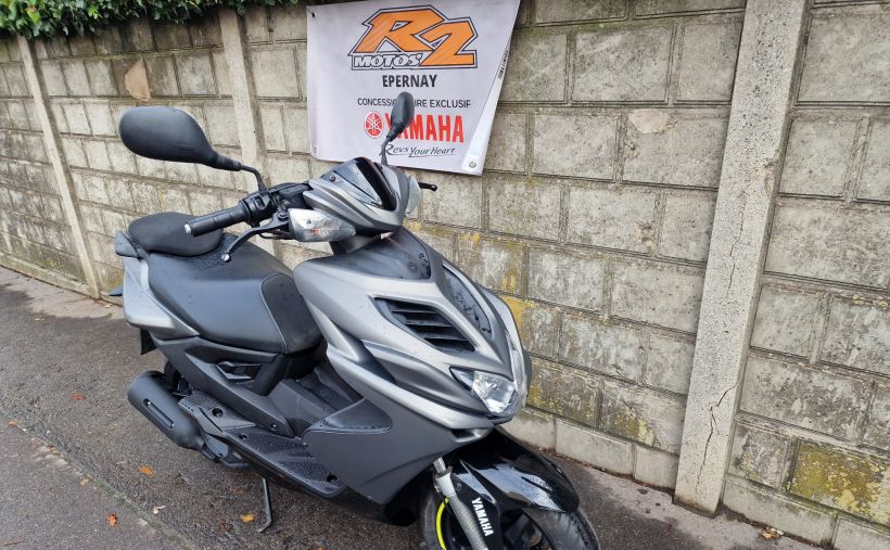 YAMAHA AEROX 4 1