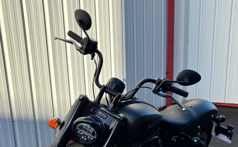 INDIAN CHIEF BOBBER DARK HORSE 0