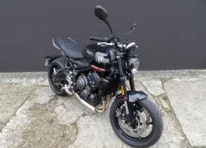 TRIUMPH TRIDENT 660 - 2025