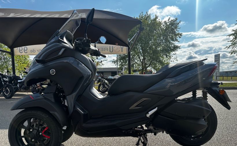 YAMAHA TRICITY 300 3