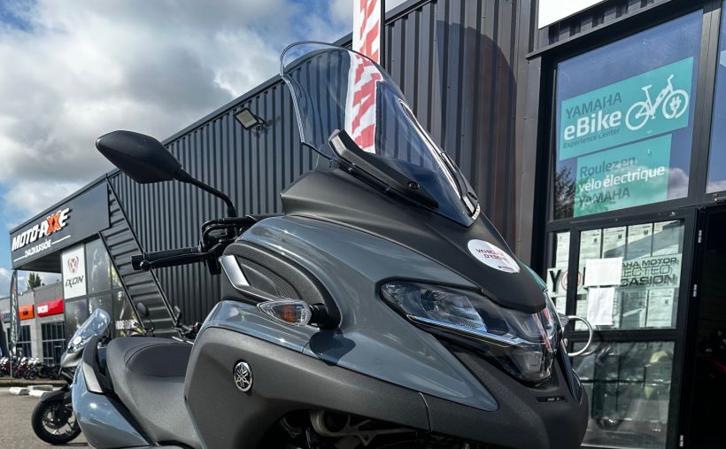 YAMAHA TRICITY 300 1