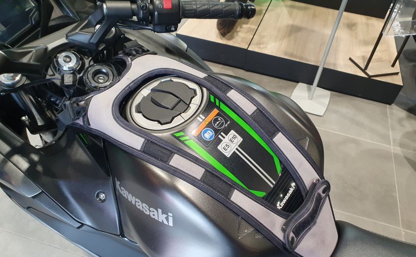 KAWASAKI NINJA 650 3