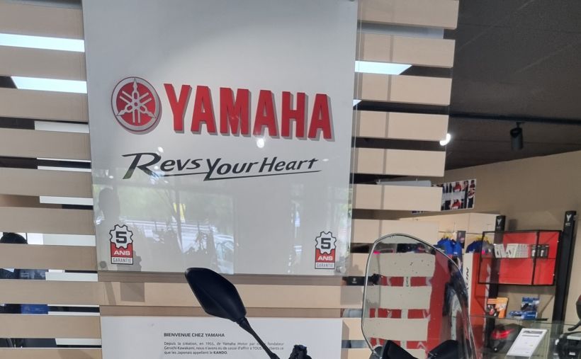YAMAHA XMAX 125 TECH MAX 0