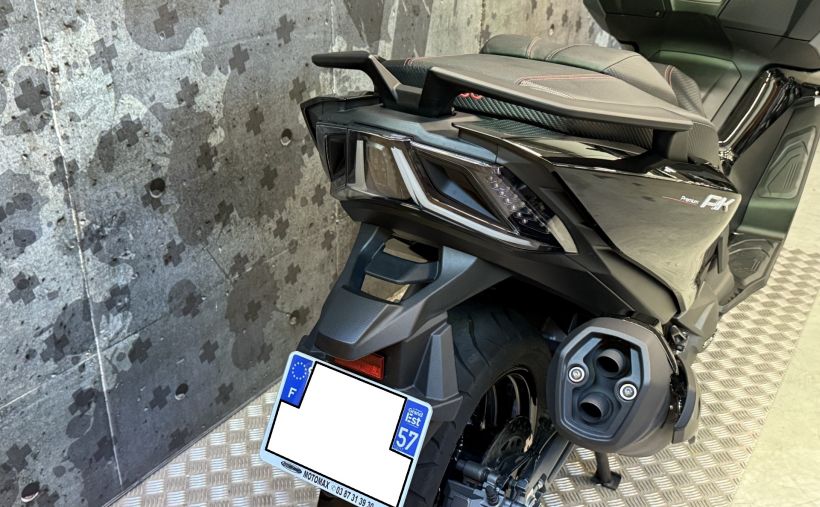 KYMCO AK 550 18