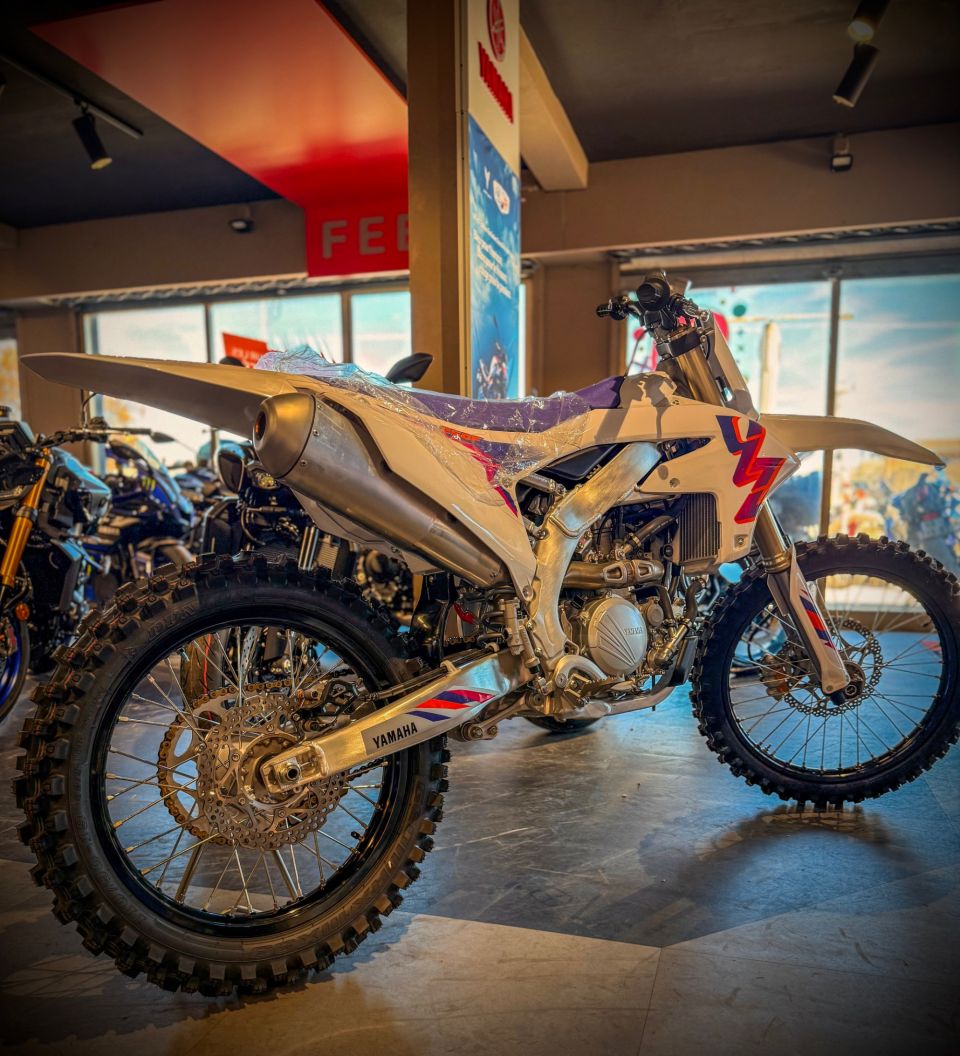 YAMAHA YZ 250 F 50TH AANIVERSARY EDITION 1