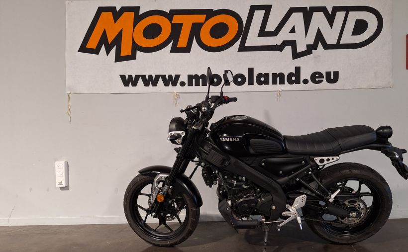 YAMAHA XSR 125 3