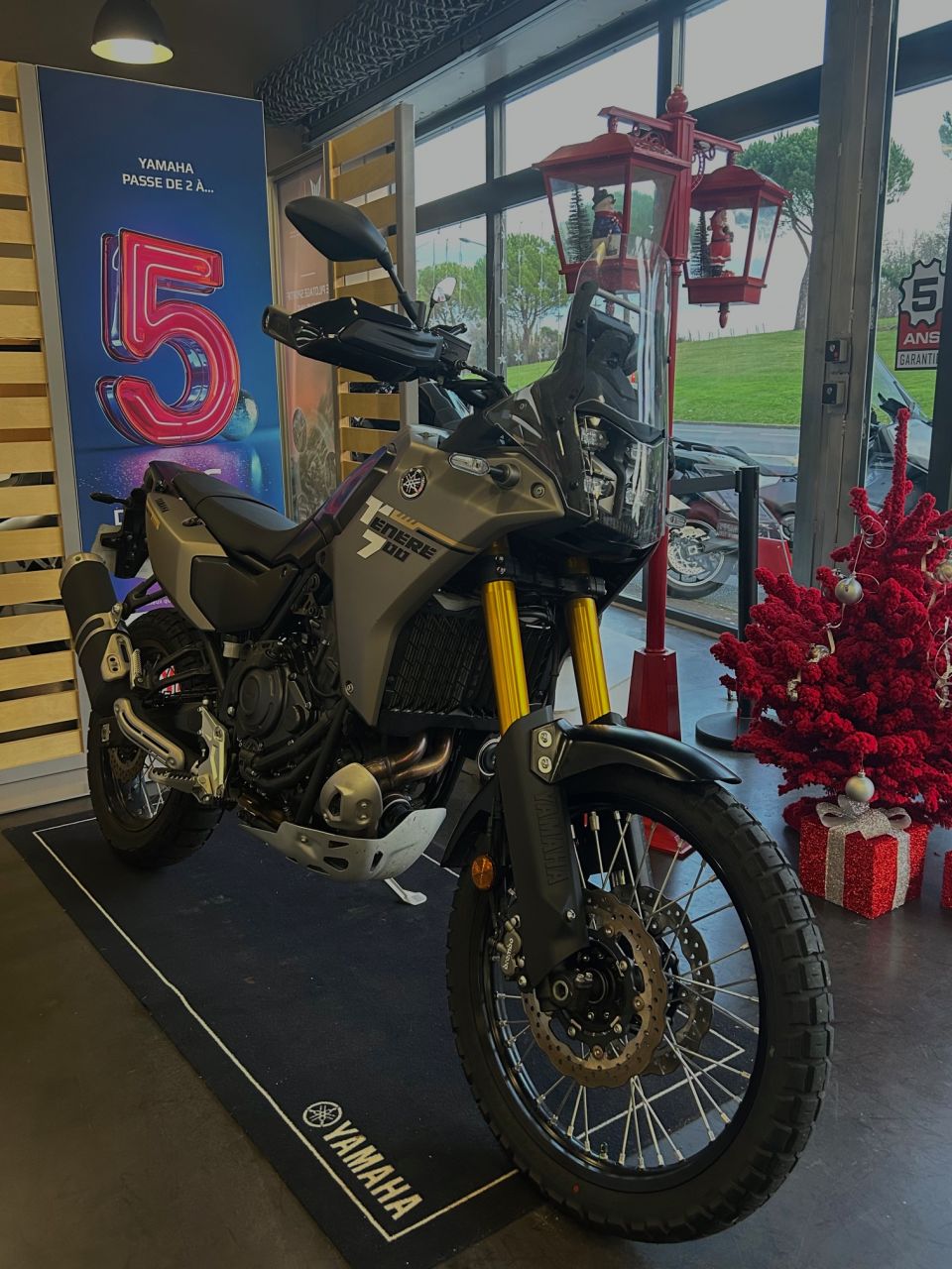 YAMAHA XTZ TENERE 700 1