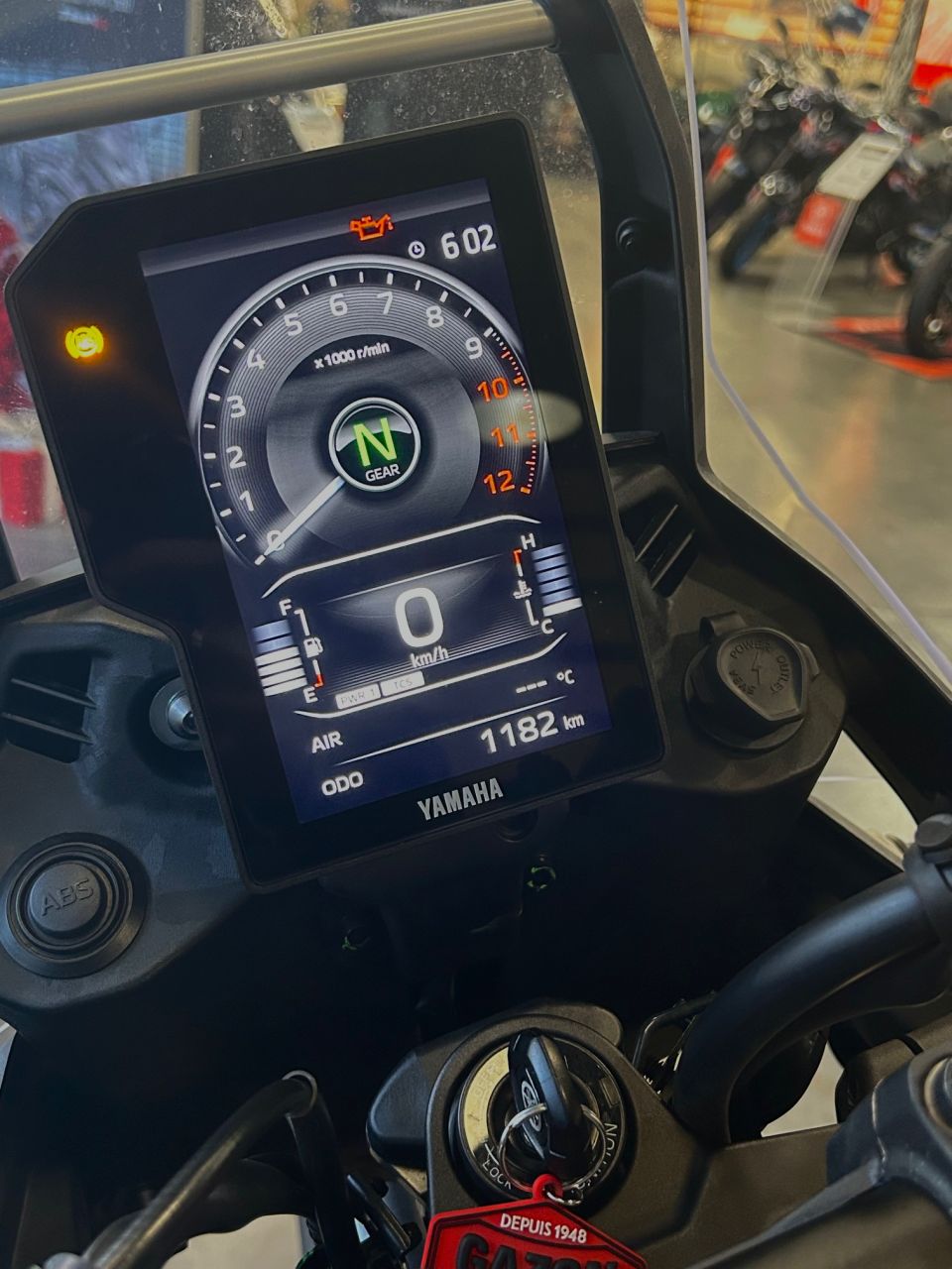 YAMAHA XTZ TENERE 700 3