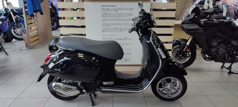 VESPA GTS 125IE SUPER 9