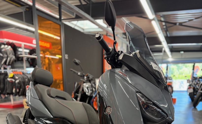 YAMAHA XMAX 125 TECH MAX 0