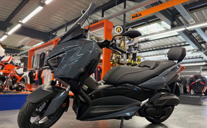 YAMAHA XMAX 125 TECH MAX 4