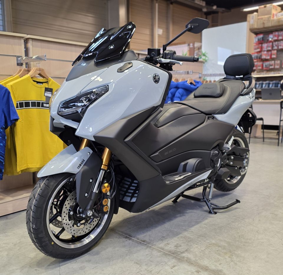 YAMAHA XP T-MAX 560 TECH MAX 5