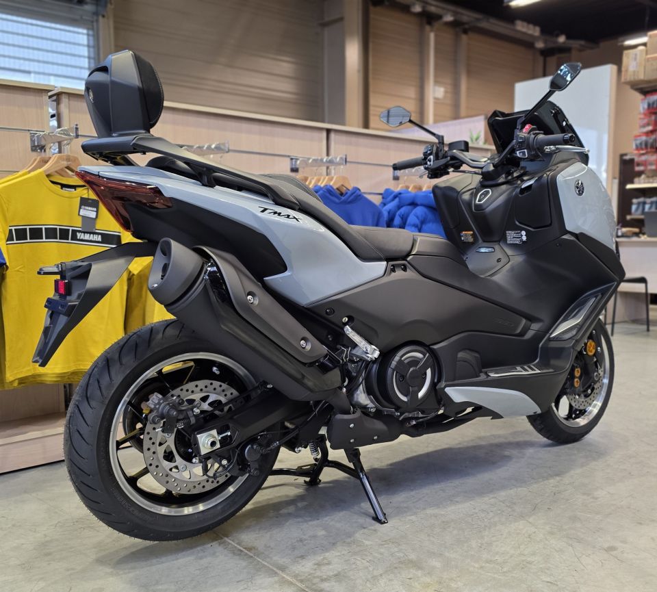 YAMAHA XP T-MAX 560 TECH MAX 2