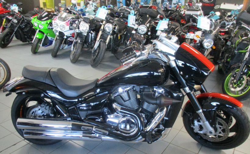 SUZUKI VZR 1800 INTRUDER 2