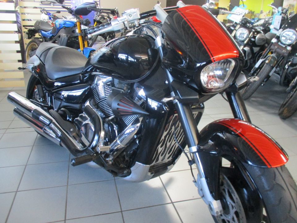 SUZUKI VZR 1800 INTRUDER 30