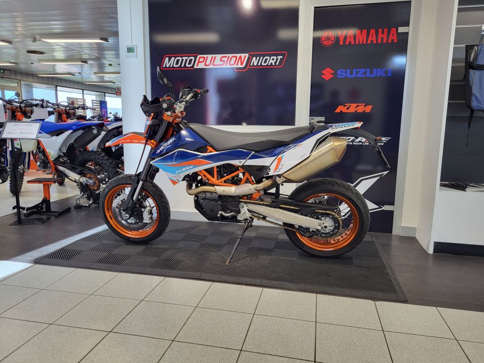 KTM 690 SMC R 6