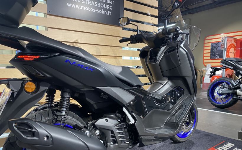 YAMAHA NMAX 125 1
