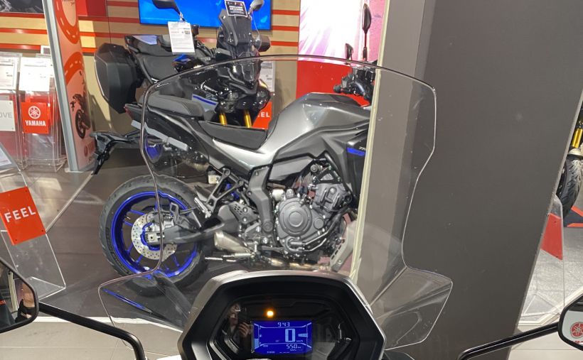 YAMAHA NMAX 125 3