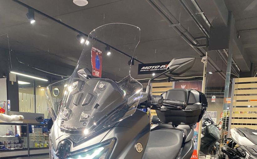 YAMAHA NMAX 125 4