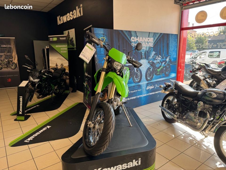 KAWASAKI KX 8