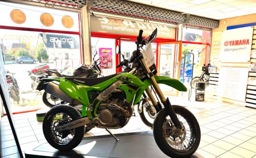 KAWASAKI KX 4