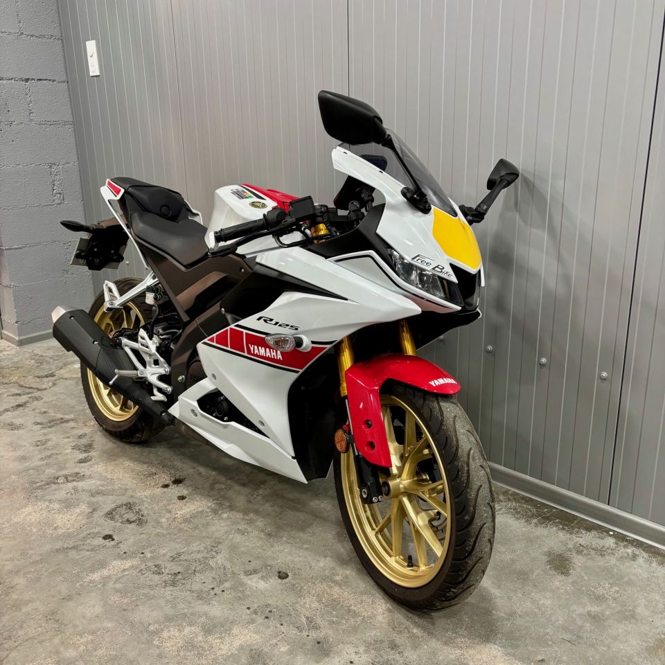 YAMAHA R125 World GP 60th Anniversary 3