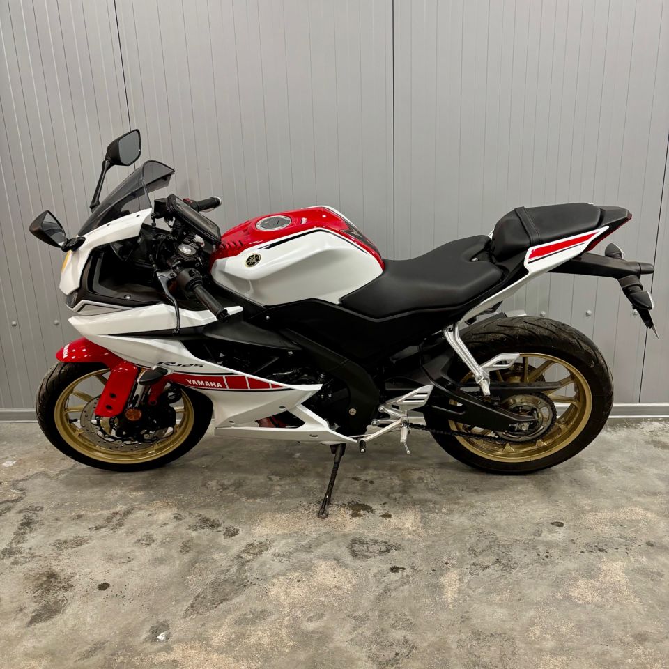 YAMAHA R125 World GP 60th Anniversary 9