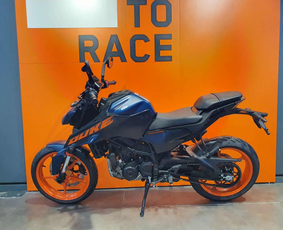 KTM 125 DUKE ABS 5