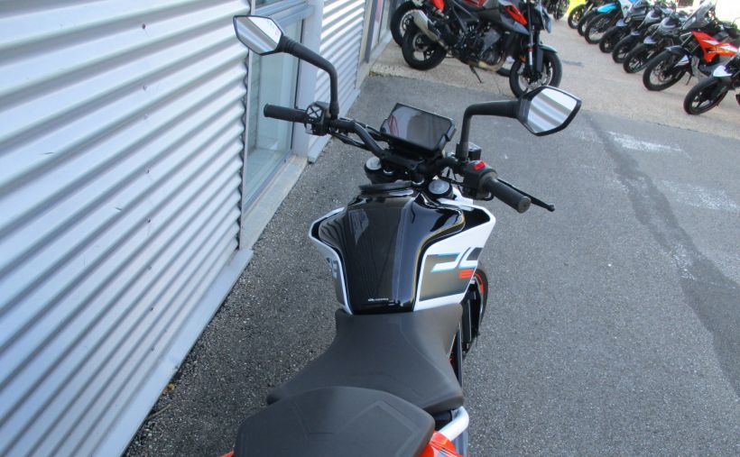 KTM 125 DUKE 6