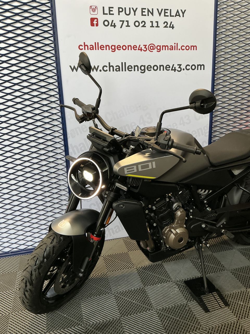 HUSQVARNA 801 vitpilen l 3